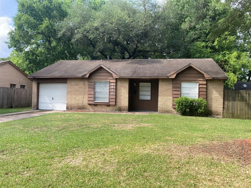 5718 Mackinaw St, Houston, TX 77053 - photo 1