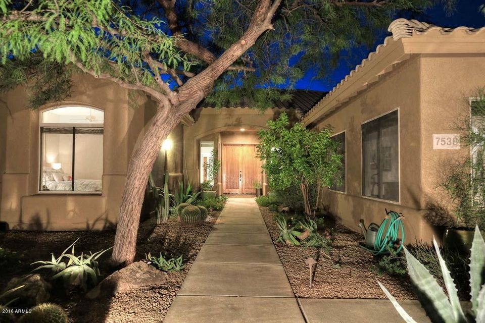 Night-Entry