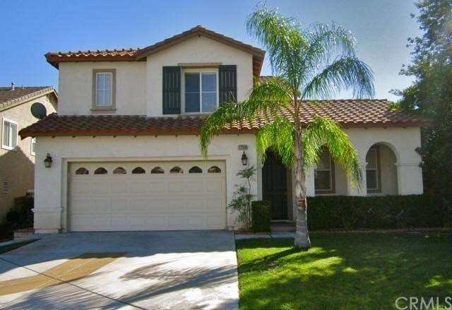 Beautiful 5 bedroom home with 3-car tandem garage 
