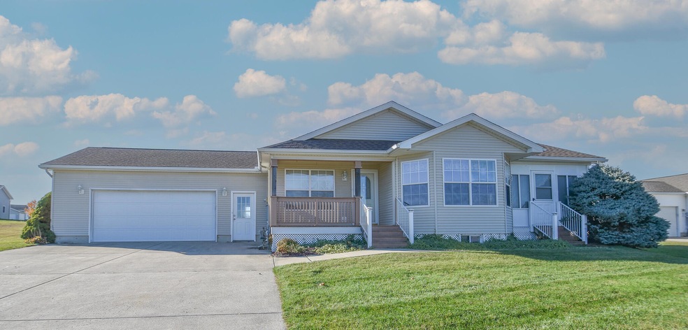 Sold $305,000