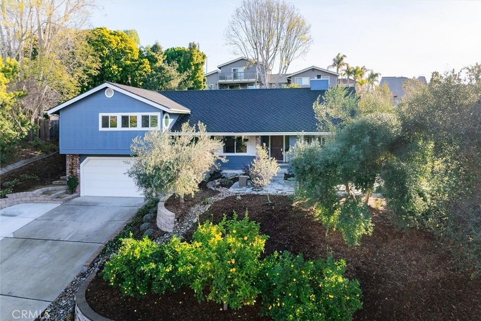 Sold $1,219,000 • Co-Listing Agent