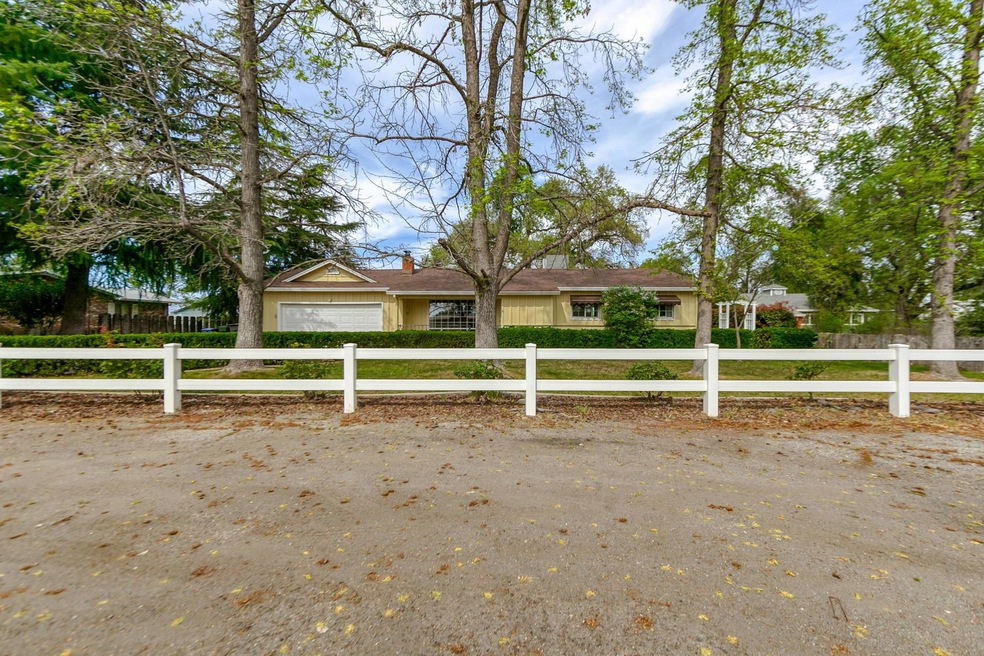 3246 Sacramento Dr
