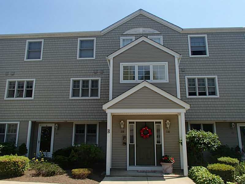 8 Wood St unit B-8, Bristol, RI 02809 - photo 1