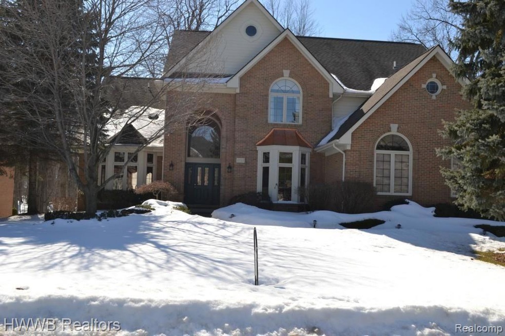 3723 Newcastle Dr, Rochester Hills, MI 48306 - photo 1