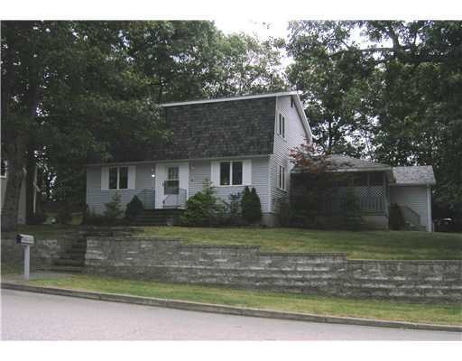 70 Quaid Ln, Warwick, RI 02886 - photo 1