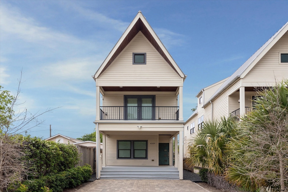 For Rent $2,475/month