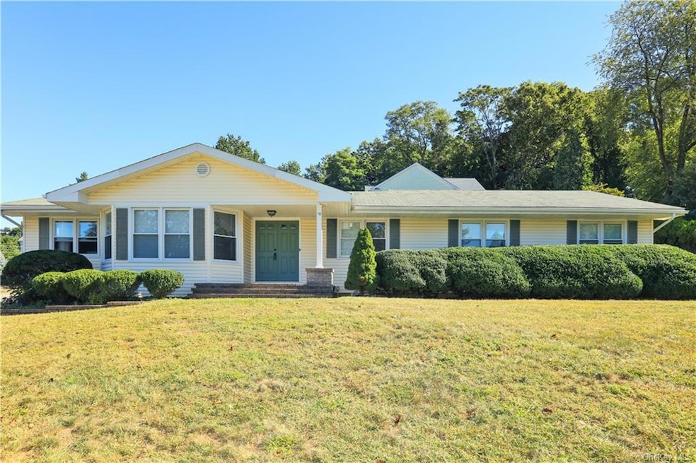 19 Country Club Ln, Briarcliff Manor, NY 10510 - photo 1