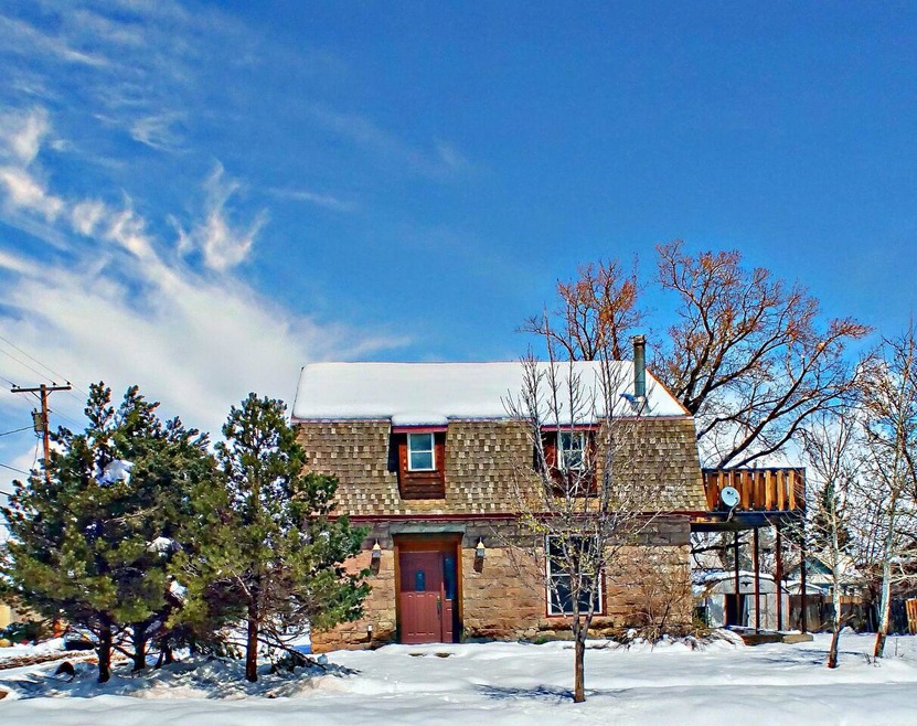 Exterior from Street 113 Field Street