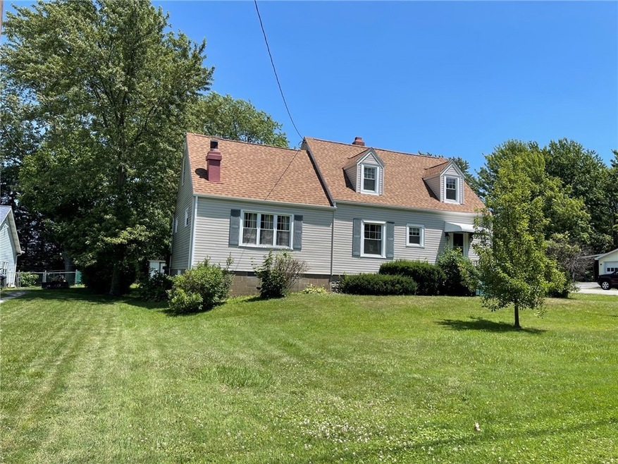 3327 Hampshire Rd, Erie, PA 16506 - photo 1