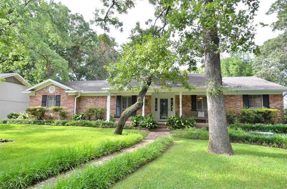 1506 Devonshire Dr, Tyler, TX 75703 - photo 1