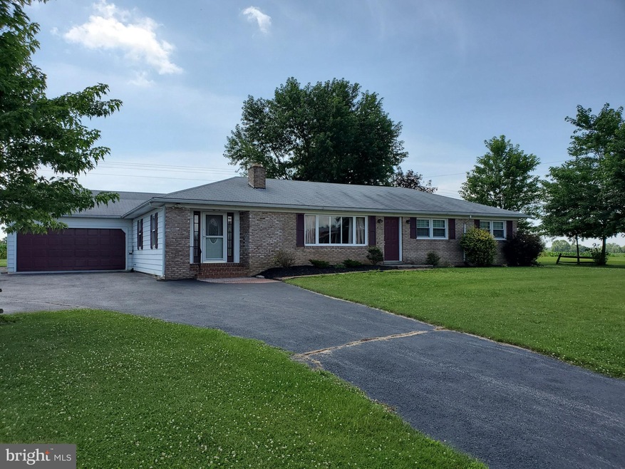 215 Belmont Rd unit 3, Gettysburg, PA 17325 - photo 1