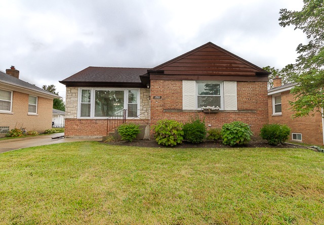 1912 Bristol Ave, Westchester, IL 60154 - photo 1