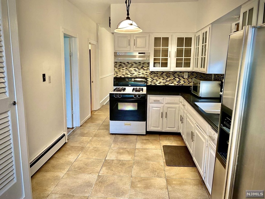 511 Post Ave unit 1, Lyndhurst, NJ 07071 - photo 1