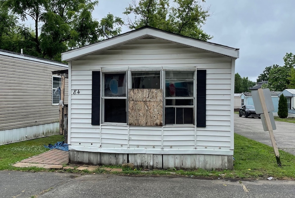 3170 Orchard Lake Rd unit 84, Keego Harbor, MI 48320 - photo 1