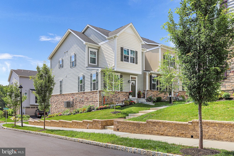 240 Avalon Dr, Glen Riddle, PA 19063 - photo 1