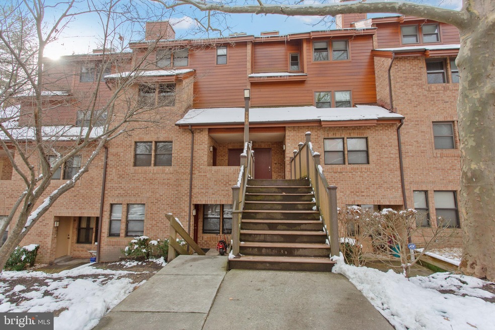 7503 Weather Worn Way unit C, Columbia, MD 21046 - photo 1