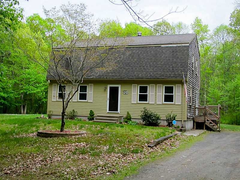 816 Danielson Pike, North Scituate, RI 02857 - photo 1