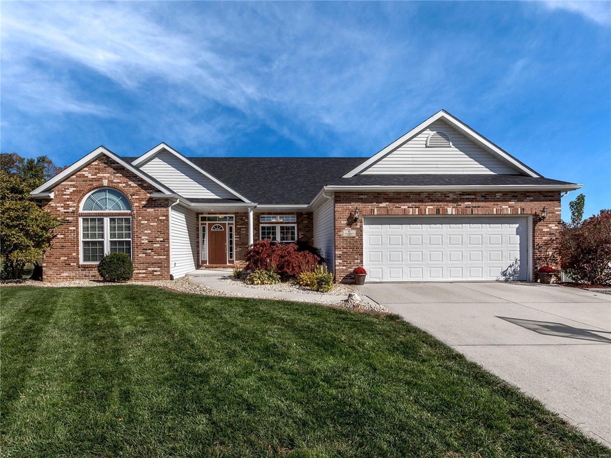 6 Ashworth Ct, Maryville, IL 62062 - photo 1