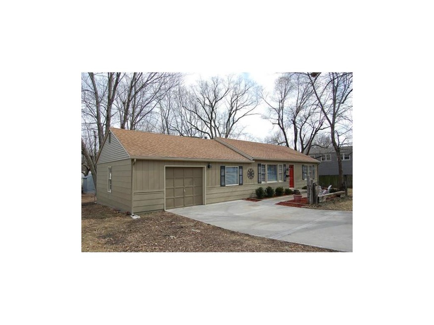 5141 Monrovia St, Shawnee, KS 66216 - photo 1