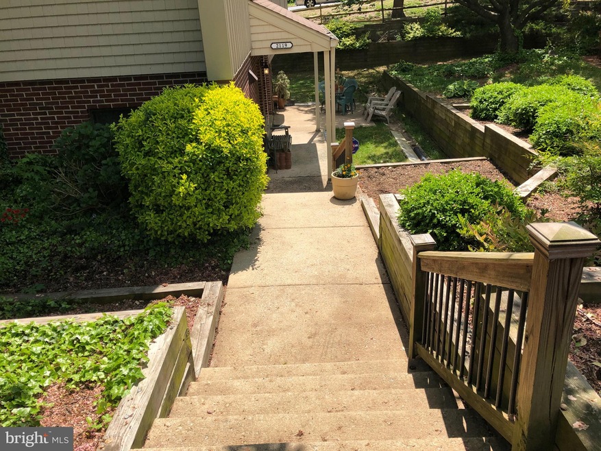 2119 Old Landing Way unit 16, Woodbridge, VA 22191 - photo 1