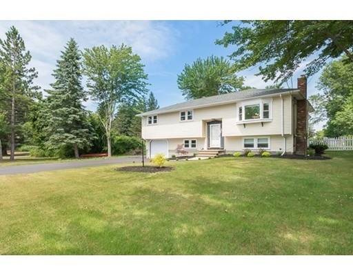 19 Surrey Dr, North Andover, MA 01845 - photo 1