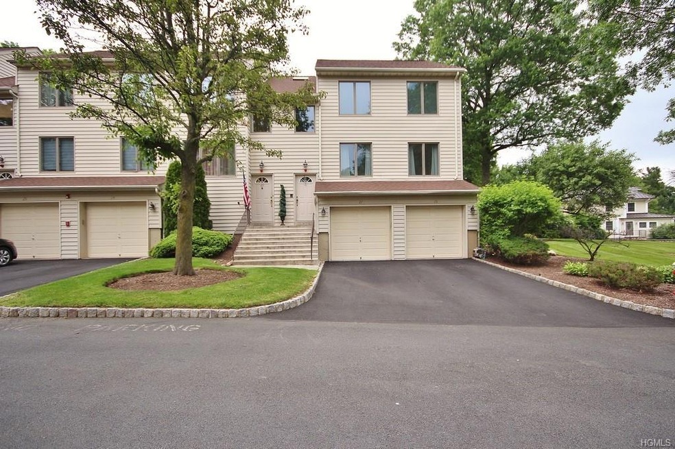 26 L Ambiance Ct, Bardonia, NY 10954 - photo 1