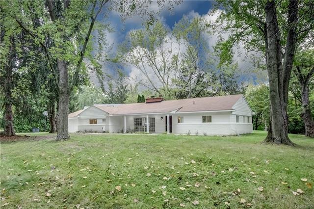 001-6090NashwayDr-WestBloomfield-MI-48322-full.jpg