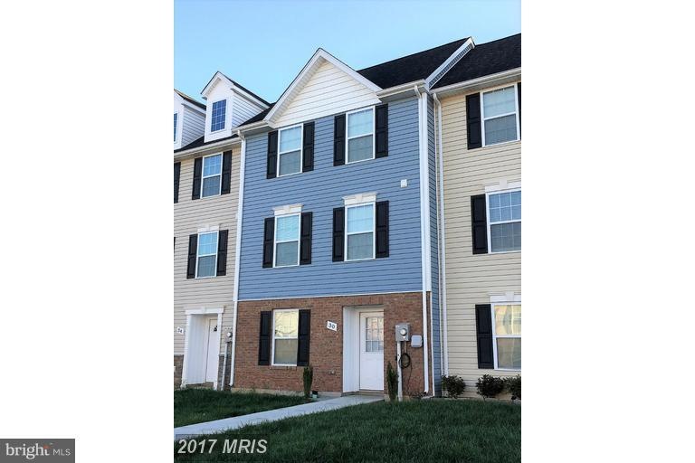 30 Hanger Ct, Inwood, WV 25428 - photo 1