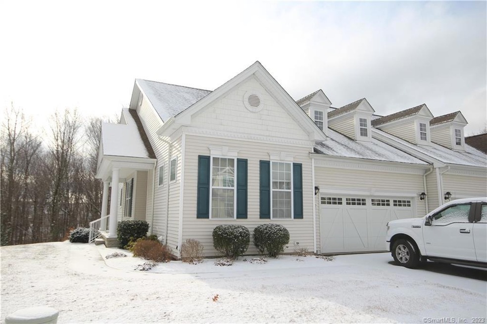Mint Kimberton Ranch located on premium lot on sid