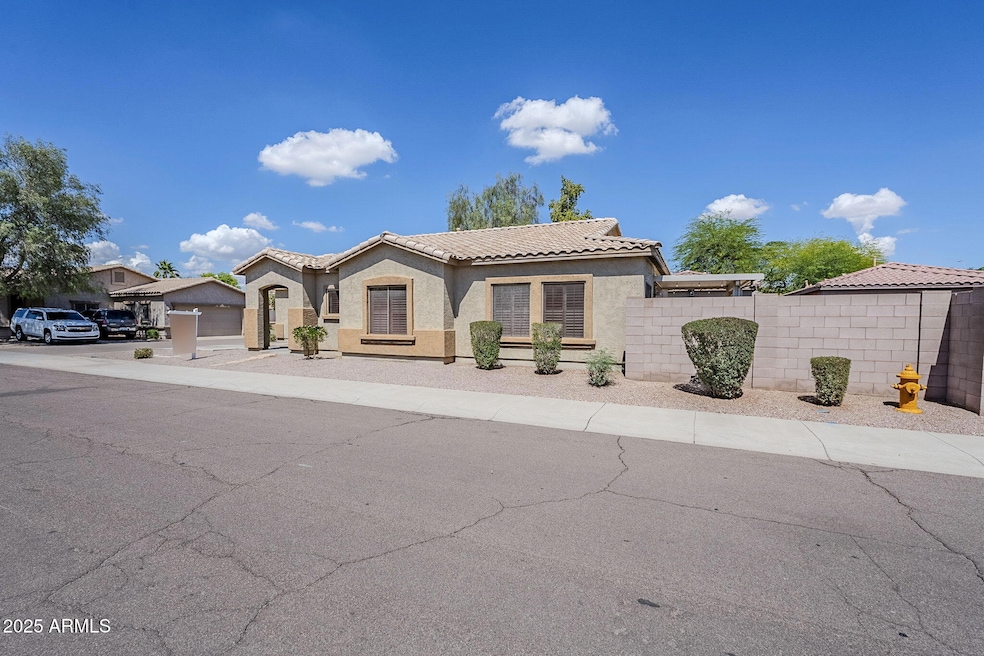 1-web-or-mls-Kimberlee-1