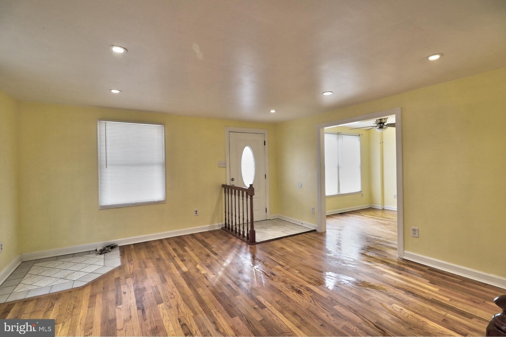 614 Wyanoke Ave, Baltimore, MD 21218 - photo 1