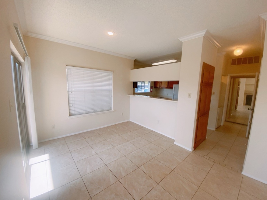 7900 Bissonnet St unit D-11, Houston, TX 77074 - photo 1