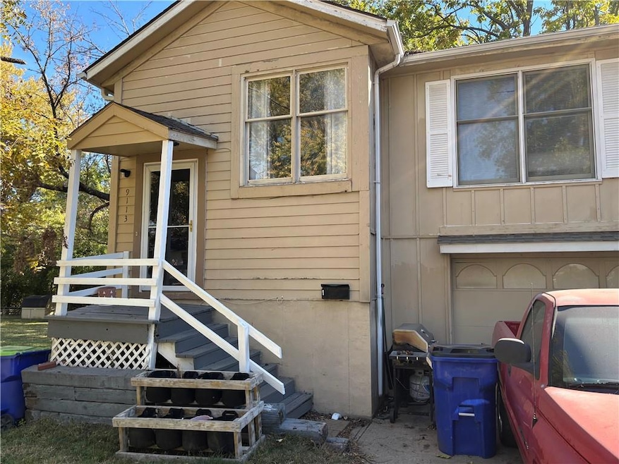 9113 Summit St, Lenexa, KS 66215 - photo 1
