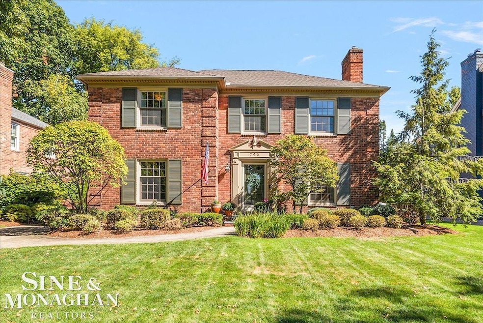 792 Whittier Rd, Grosse Pointe Park, MI 48230 - photo 1
