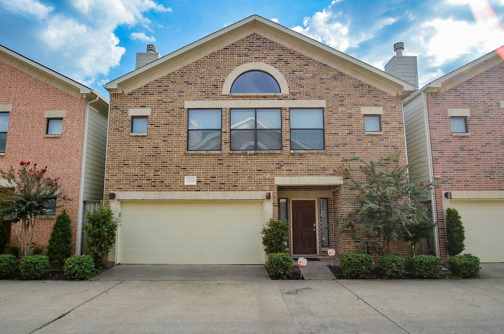 3731 Main Plaza Dr, Houston, TX 77025 - photo 1