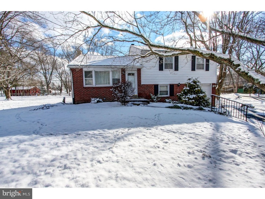 102 Neiffer Rd, Royersford, PA 19468 - photo 1