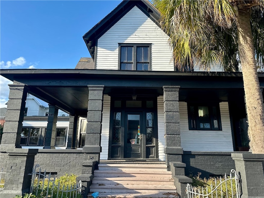 509 G St, Brunswick, GA 31520 - photo 1