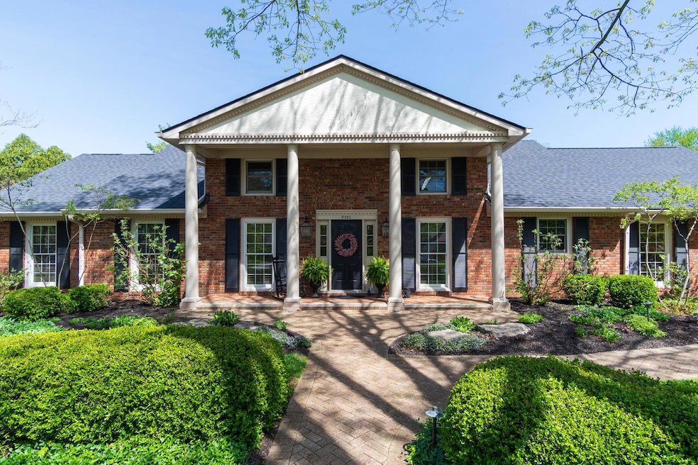 4580 Helston Ct. Upper Arlington, Ohio