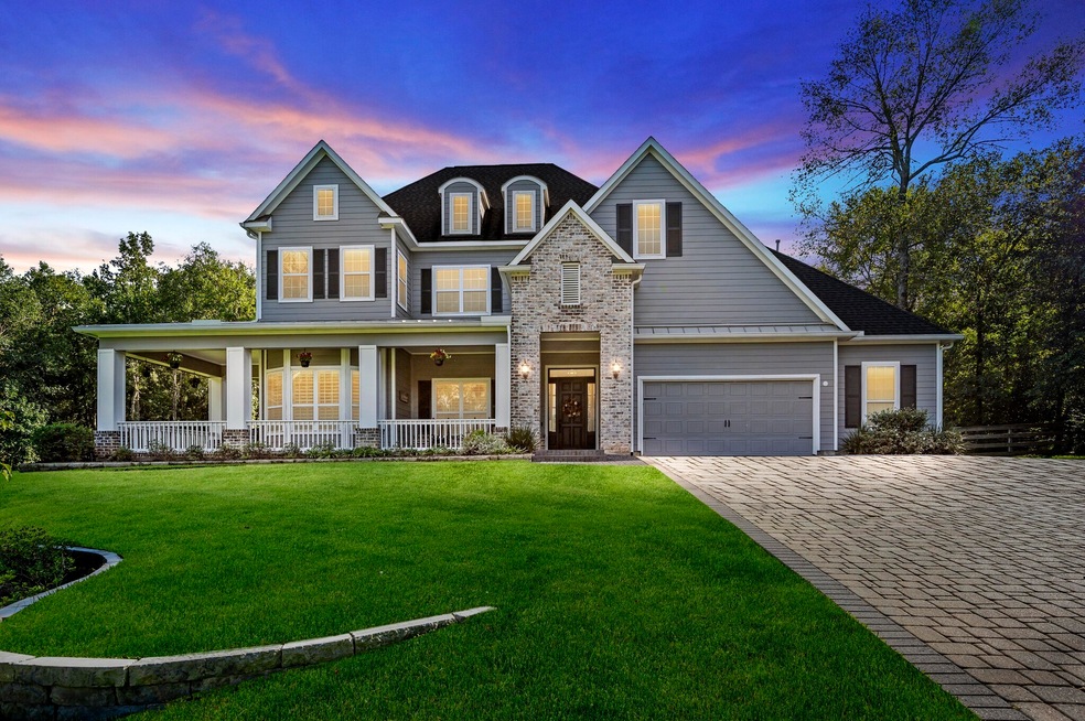 135 Lyndsey Dr, Montgomery, TX 77316 - photo 1