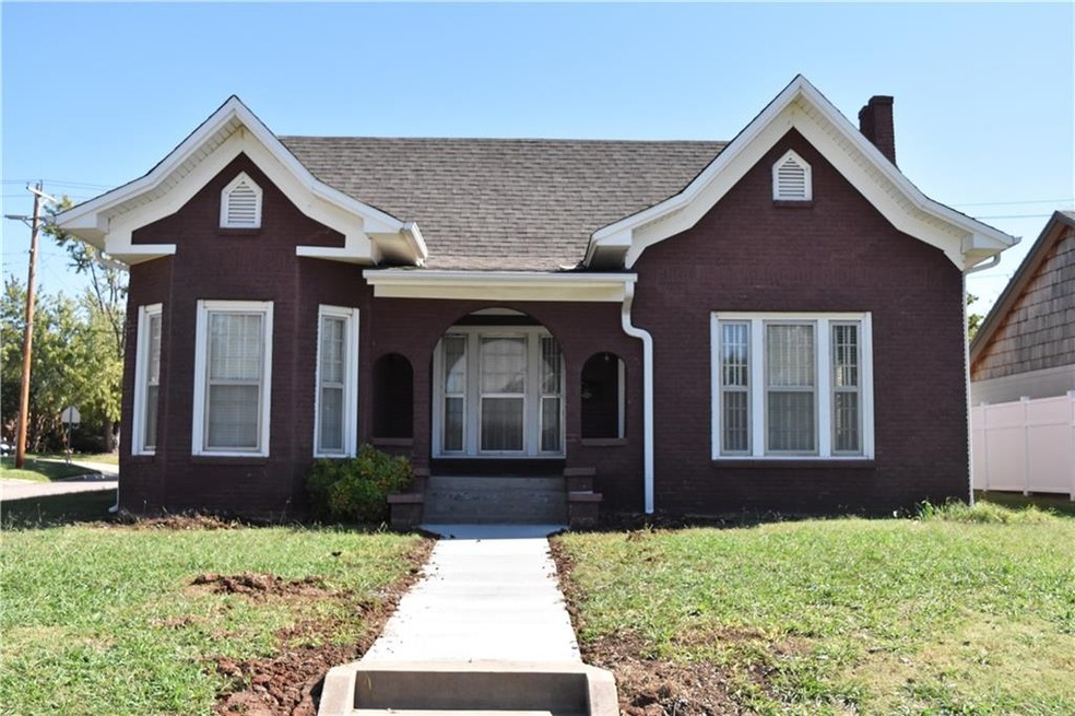 1731 N Beard Ave, Shawnee, OK 74804 - photo 1