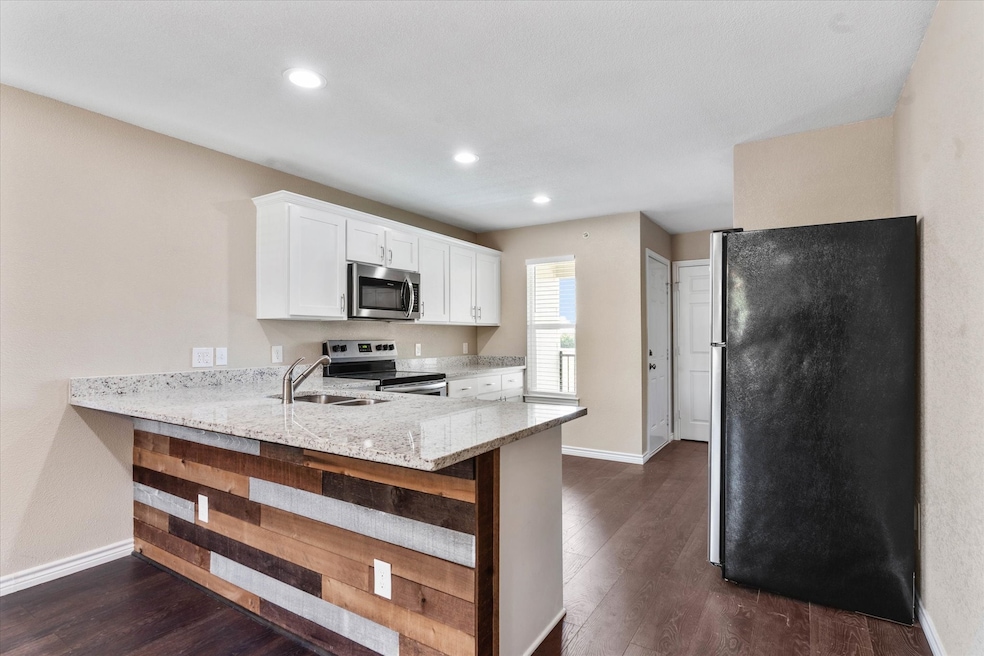 For Rent $1,425/month