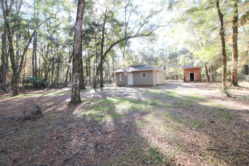 16 Simmie Dr, Crawfordville, FL 32327 - photo 1
