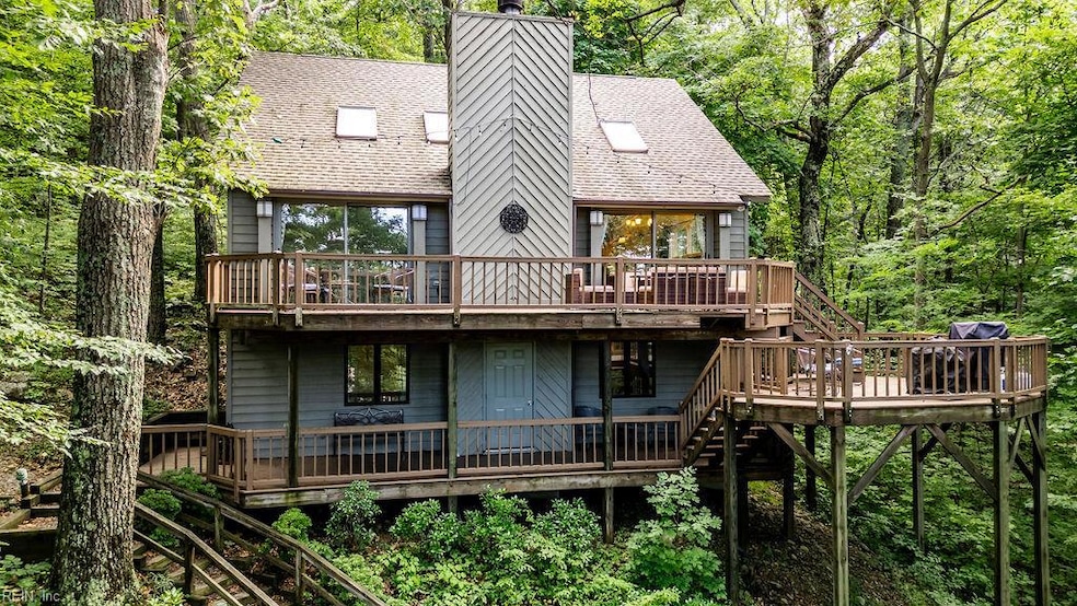 Charming chalet in the woods of Wintergreen
