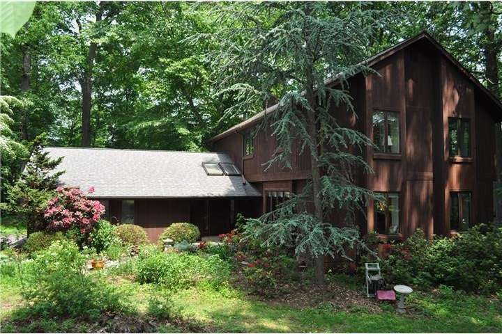 926 Pineview Dr, West Chester, PA 19380 - photo 1