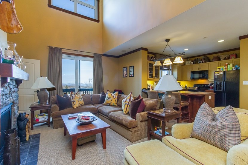 43 Middle Ridge Rd unit 412, Winhall, VT 05155 - photo 1