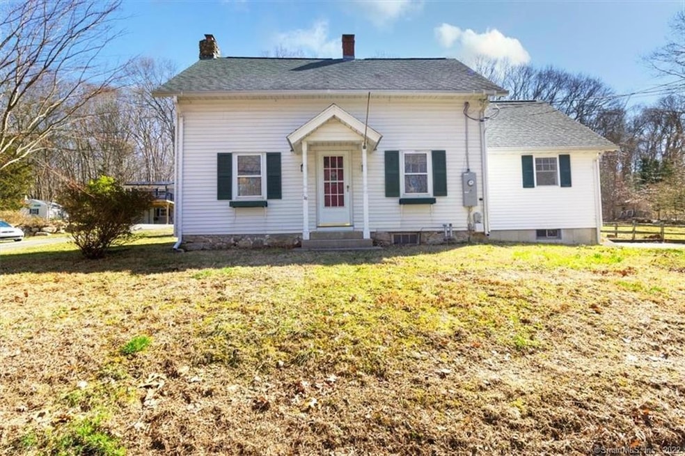 76 Giants Neck Rd, Niantic, CT 06357 - photo 1