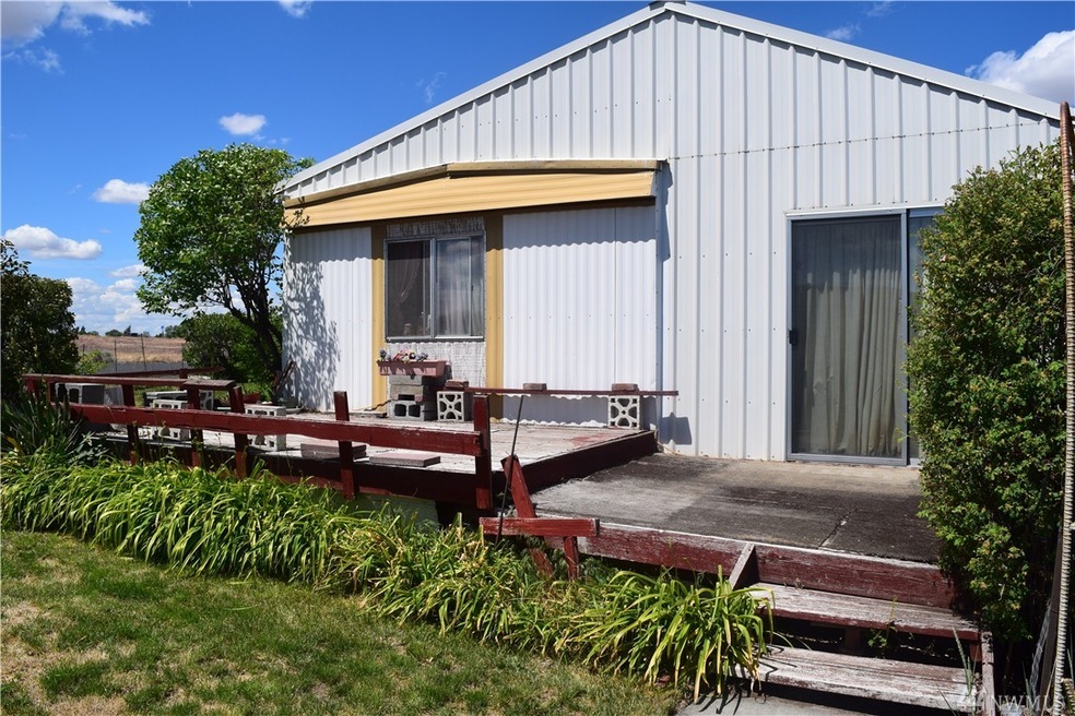 8520 Charles Rd NE, Moses Lake, WA 98837 - photo 1