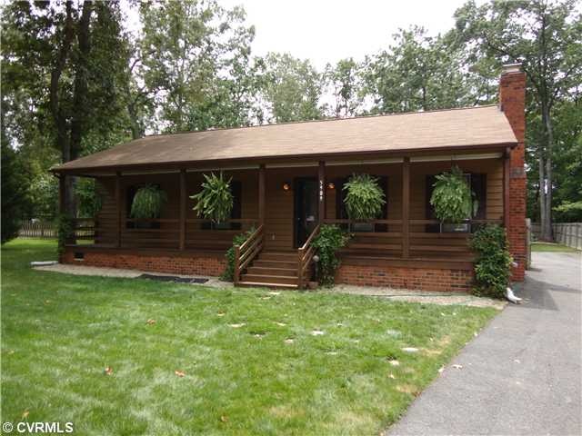 5909 Sara Kay Dr, North Chesterfield, VA 23237 - photo 1