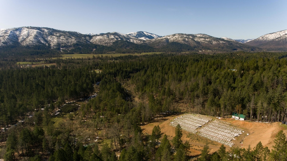 0 June Dr unit 220192312, Cave Junction, OR 97523 - photo 1