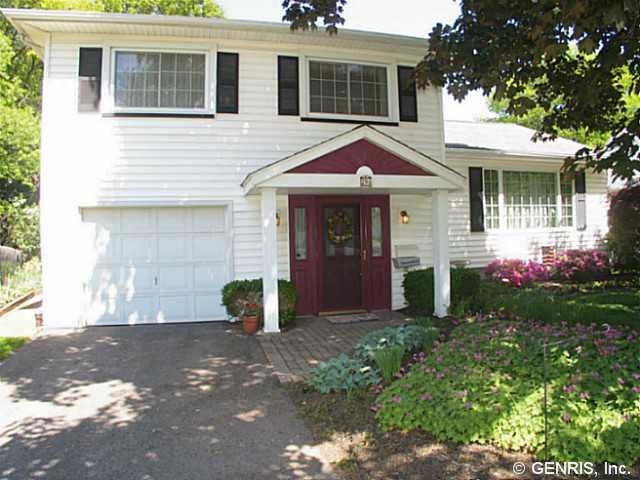 Exterior Front. Welcome to 296 River Heights Circl